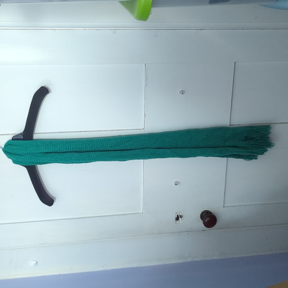 Target Thin Knit Kelly Green Fringed Scarf. Gently used.